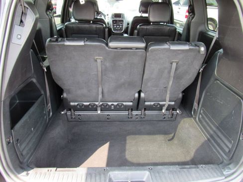 Used 2015 Dodge Grand Caravan SXT FWD image 40