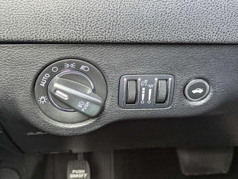 Used 2023 Chrysler 300 S RWD image 15