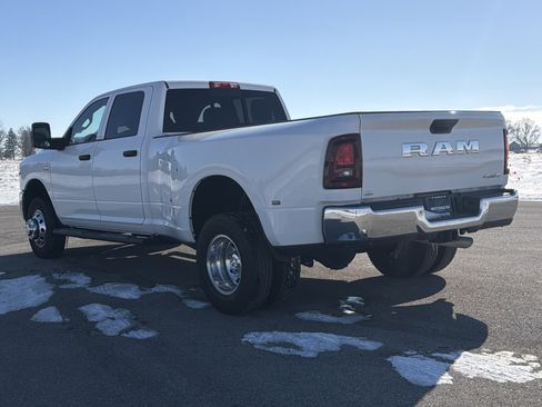 Used 2025 RAM 3500 Tradesman image 32