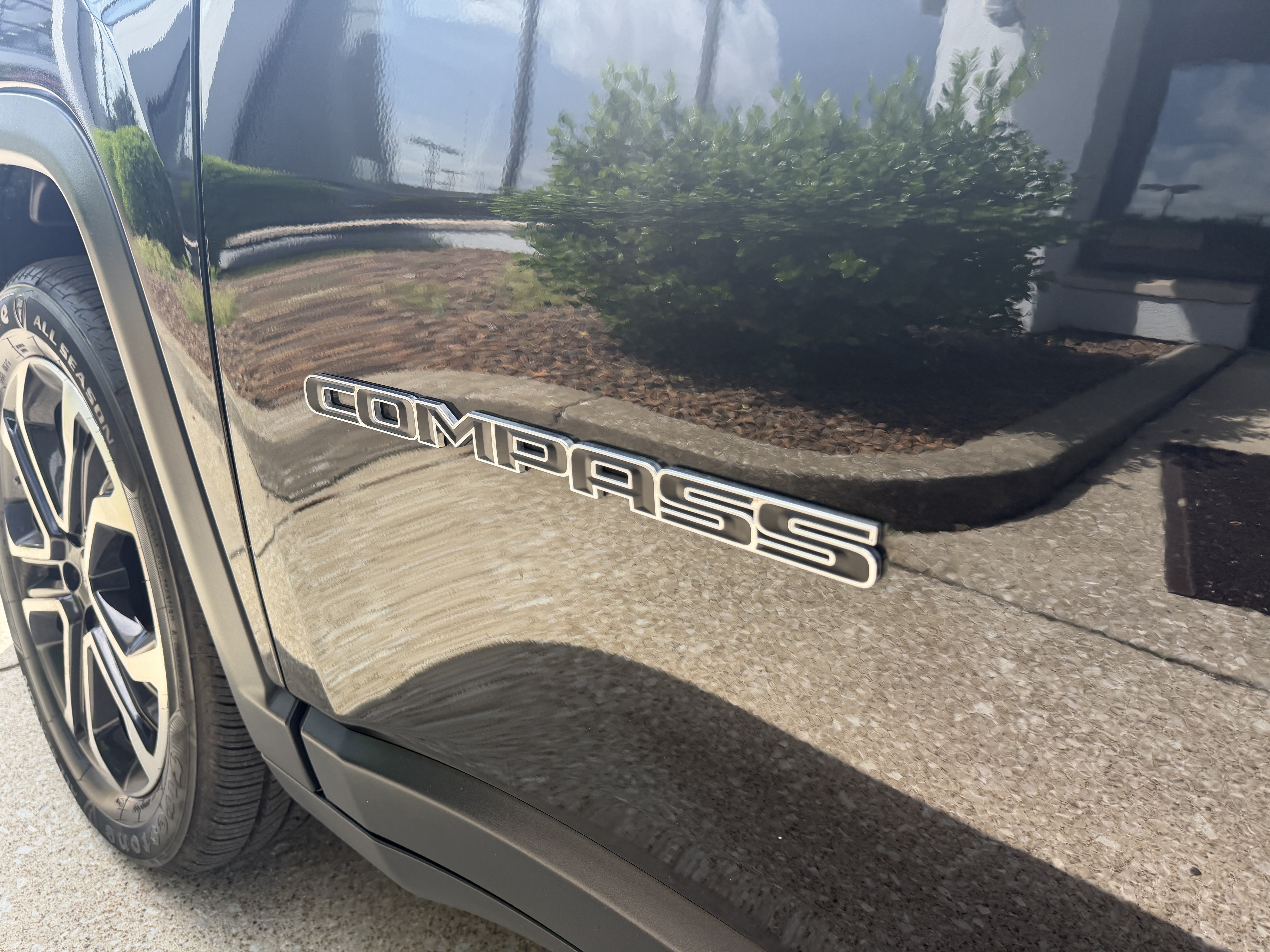 Used 2022 Jeep Compass Limited AWD/4WD image 16