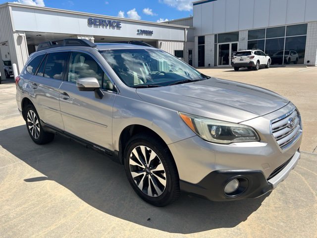 Used 2015 Subaru Outback 3.6R Limited AWD/4WD image 2