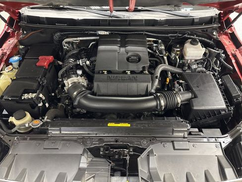 Used 2024 Nissan Frontier SL image 36