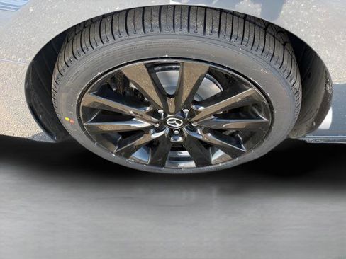 Used 2023 MAZDA MAZDA3 s FWD image 29