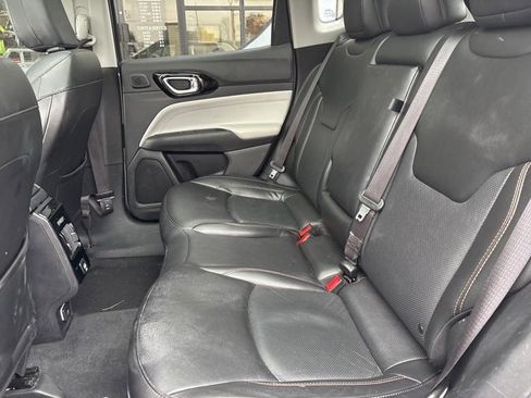 Used 2022 Jeep Compass Limited w/ Sun and Sound Group image 10