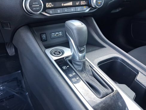 Used 2024 Nissan Sentra SV w/ All-Weather Package FWD image 21