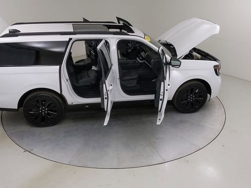 Certified 2025 Ford Expedition Max Platinum w/ Stealth Appearance Package AWD/4WD image 52