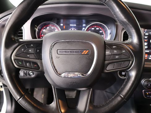 Used 2023 Dodge Charger SXT image 3