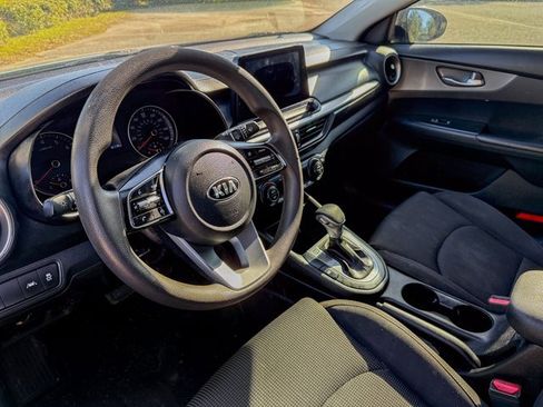 Used 2019 Kia Forte LXS image 10