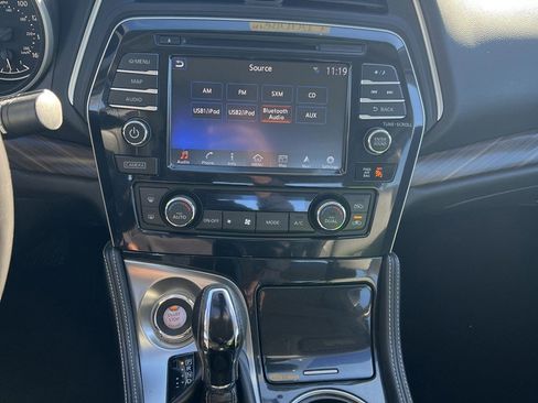 Used 2017 Nissan Maxima Platinum w/ Medallion Package image 22