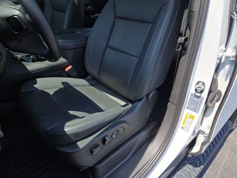 Used 2023 Chevrolet Tahoe Z71 w/ Luxury Package AWD/4WD image 27