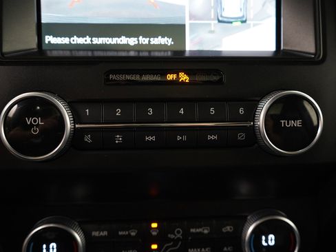 Used 2021 Ford Expedition Limited w/ Equipment Group 303A image 26