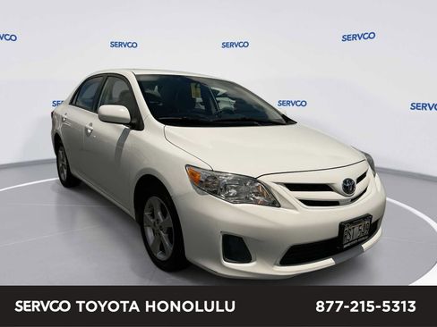 Used 2012 Toyota Corolla LE FWD image 1