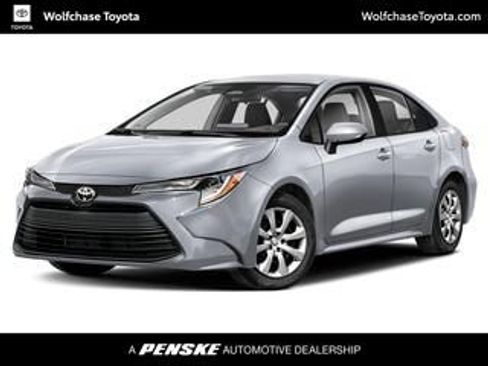 Used 2025 Toyota Corolla LE FWD image 1