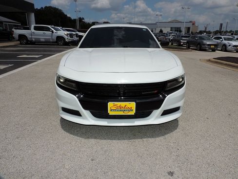 Used 2020 Dodge Charger SXT w/ Blacktop Package RWD image 2