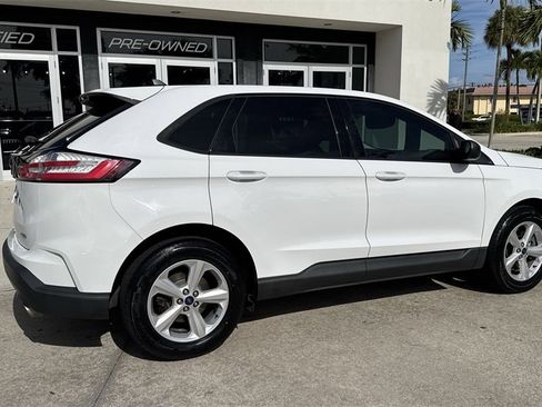 Used 2020 Ford Edge SE image 5