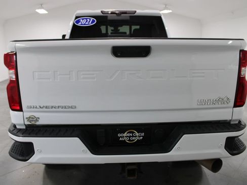 Used 2021 Chevrolet Silverado 2500 High Country w/ Z71 Off-Road Package AWD/4WD image 8