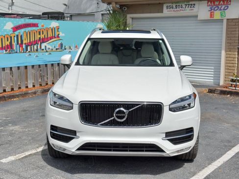 Used 2019 Volvo XC90 T5 Momentum w/ Protection Package Premier image 2
