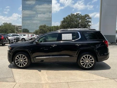 Used 2021 GMC Acadia Denali w/ Denali Technology Package FWD image 4