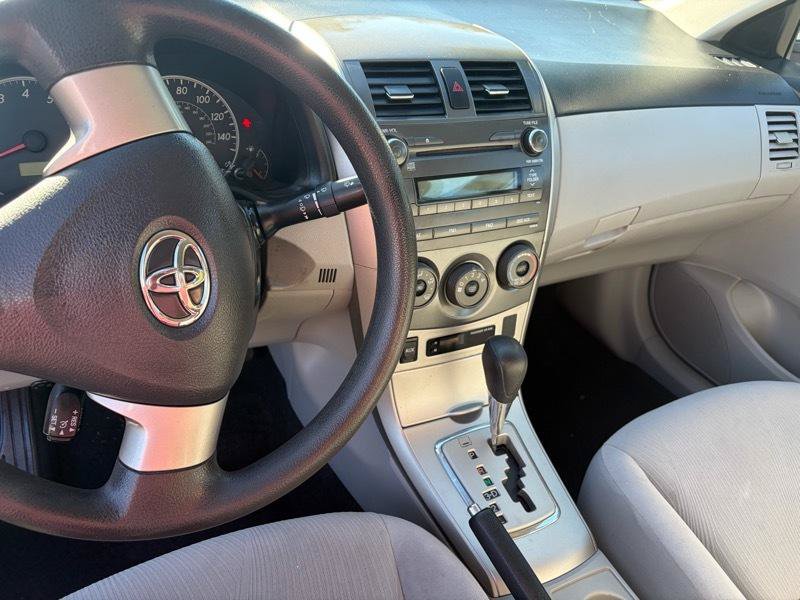 Used 2011 Toyota Corolla LE FWD image 11
