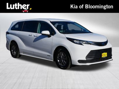 Used 2021 Toyota Sienna LE