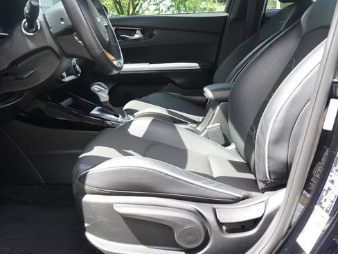 Used 2023 Kia Forte GT-Line FWD image 21