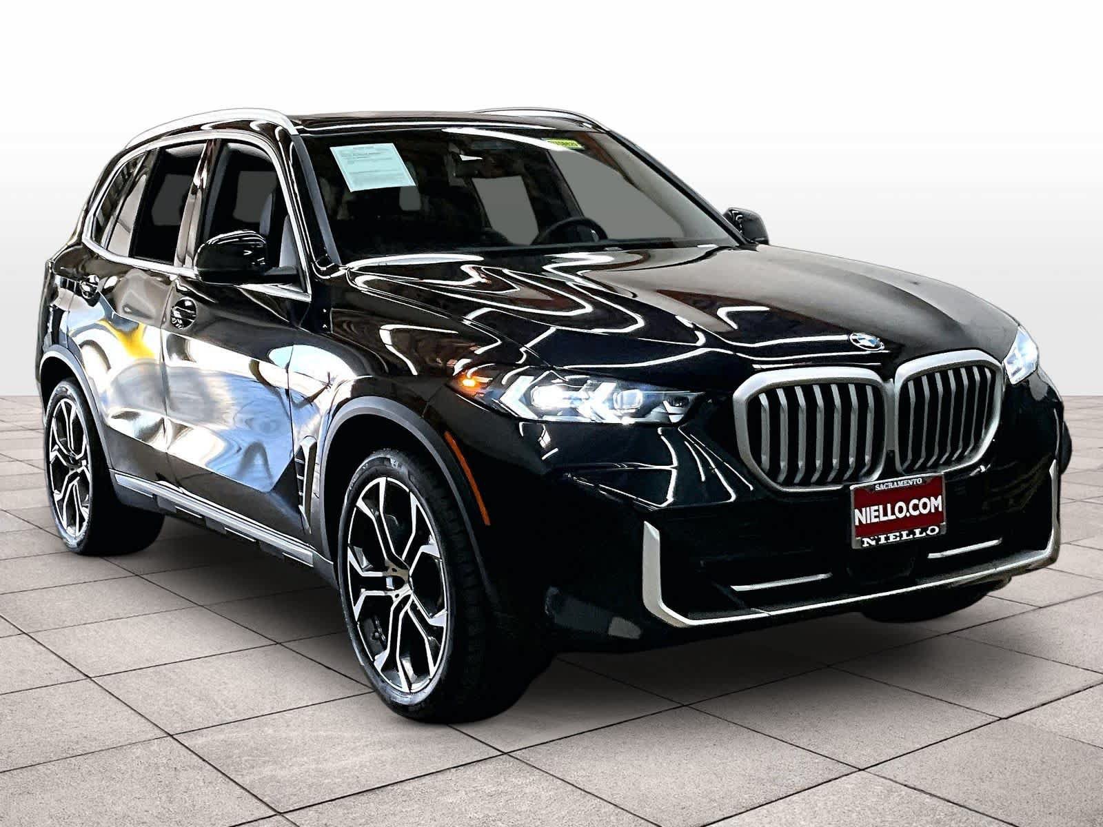 Used 2025 BMW X5 xDrive40i AWD/4WD image 2