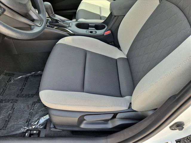 Used 2025 Toyota Corolla LE FWD image 15