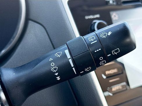 Used 2018 Subaru Outback 2.5i Premium image 15