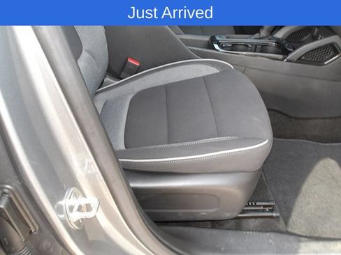 Used 2023 Chevrolet TrailBlazer LS FWD image 9