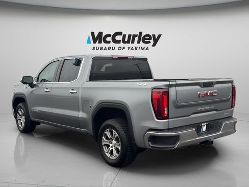 Used 2024 GMC Sierra 1500 SLT image 3