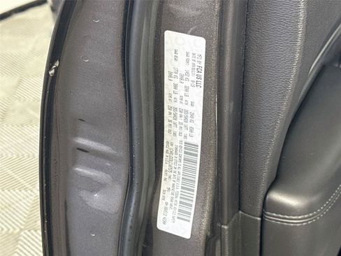 Used 2020 Dodge Durango GT w/ Blacktop Package AWD/4WD image 23