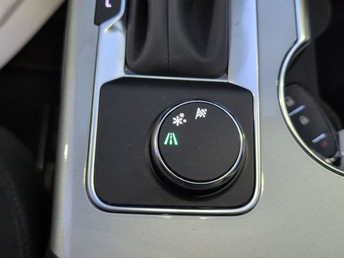 Used 2021 Chevrolet Blazer LT image 32