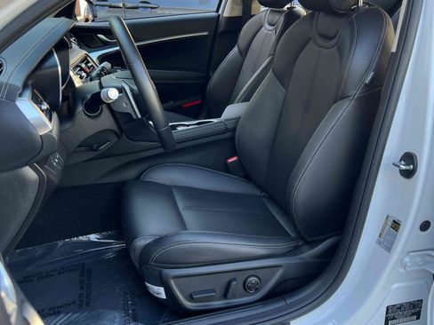 Used 2026 Genesis G70 2.5T RWD image 96
