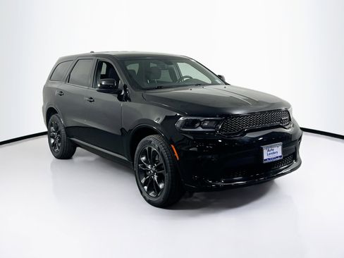 Used 2022 Dodge Durango SXT w/ Blacktop Package image 3