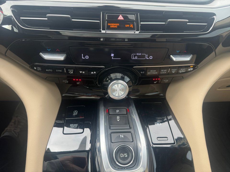 Used 2024 Acura MDX w/ Technology Package FWD image 18
