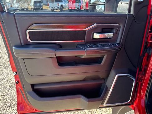 Used 2023 RAM 5500 Laramie image 19