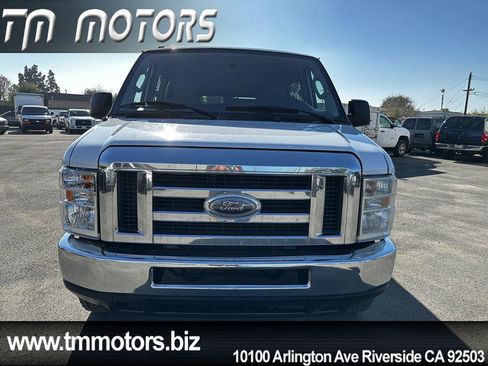 Used 2012 Ford E-350 and Econoline 350 XL w/ Exterior Upgrade Pkg image 2