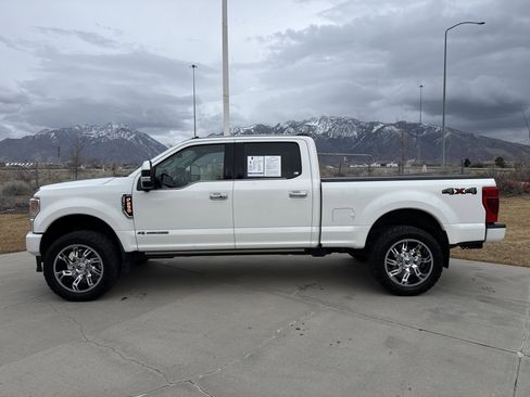 Used 2022 Ford F250 Limited image 2