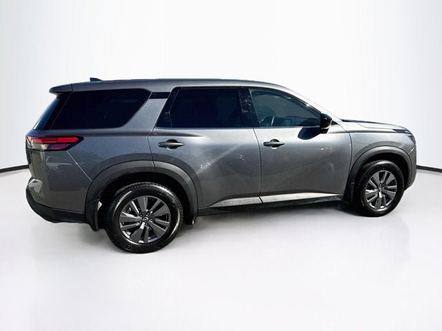 Used 2024 Nissan Pathfinder S AWD/4WD image 4