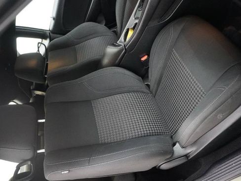 Used 2019 Dodge Challenger SXT AWD/4WD image 9