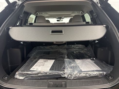 New 2025 Mitsubishi Outlander SE image 33