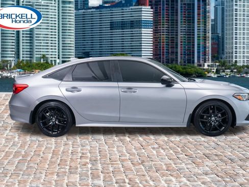 Used 2023 Honda Civic Sport image 8