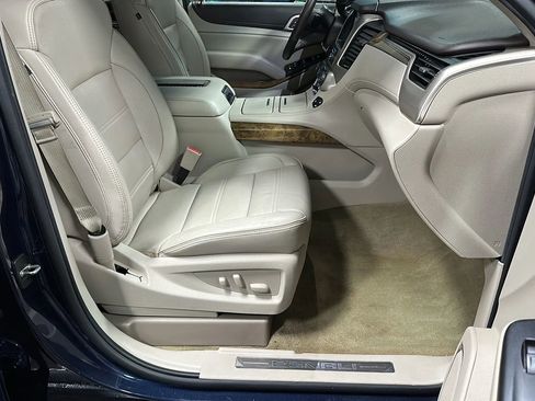 Used 2017 GMC Yukon XL Denali w/ Open Road Package image 23