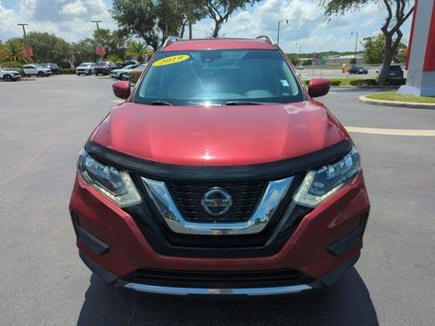 Certified 2019 Nissan Rogue SV FWD image 15