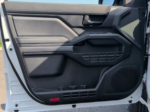 New 2026 Toyota Tacoma SR5 AWD/4WD image 7
