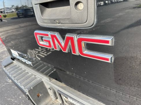 Used 2017 GMC Sierra 3500 Denali w/ Duramax Plus Package AWD/4WD image 9