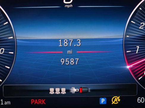 Used 2024 Mercedes-Benz GLE 450 4MATIC image 28