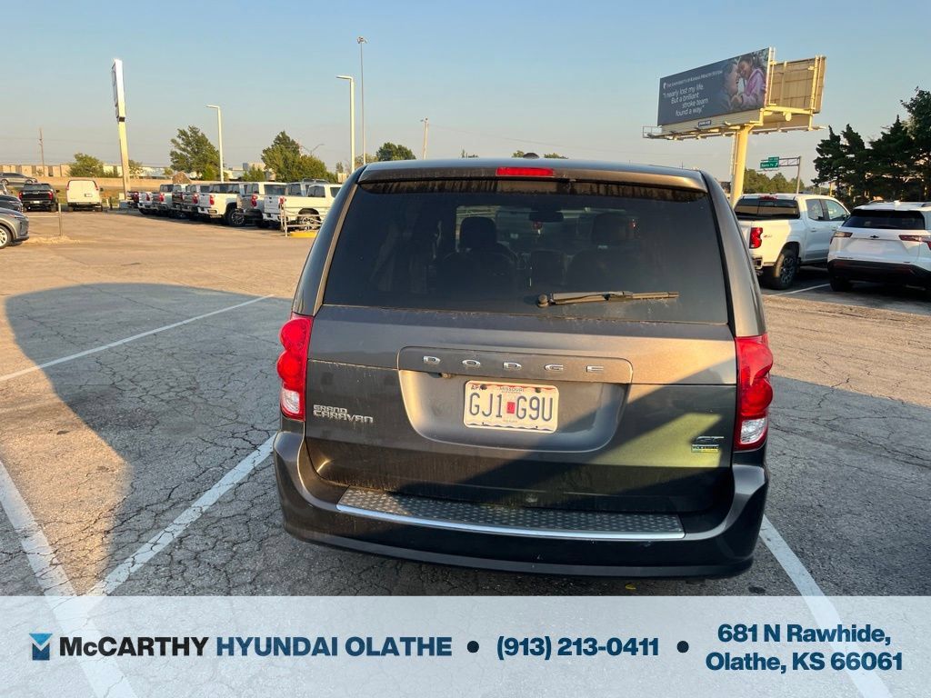 Used 2019 Dodge Grand Caravan GT FWD image 4