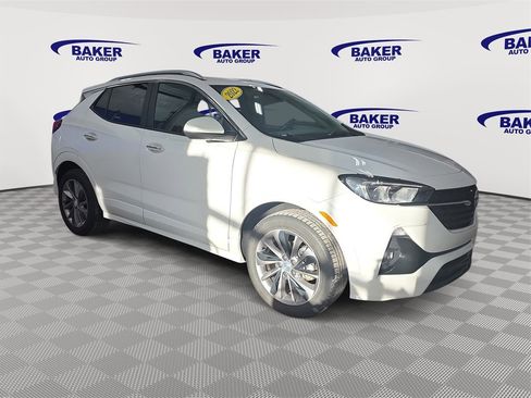 Used 2022 Buick Encore GX Select w/ Sport Touring Package image 3