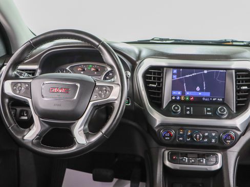 Used 2023 GMC Acadia SLT FWD image 17
